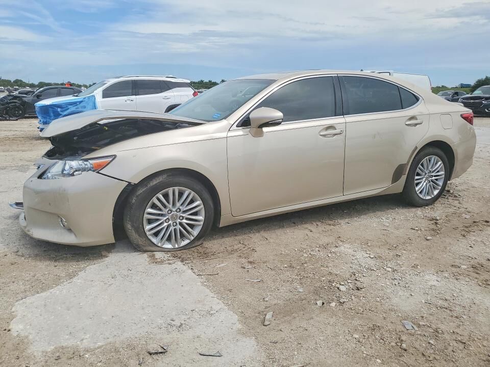 2015 LEXUS ES