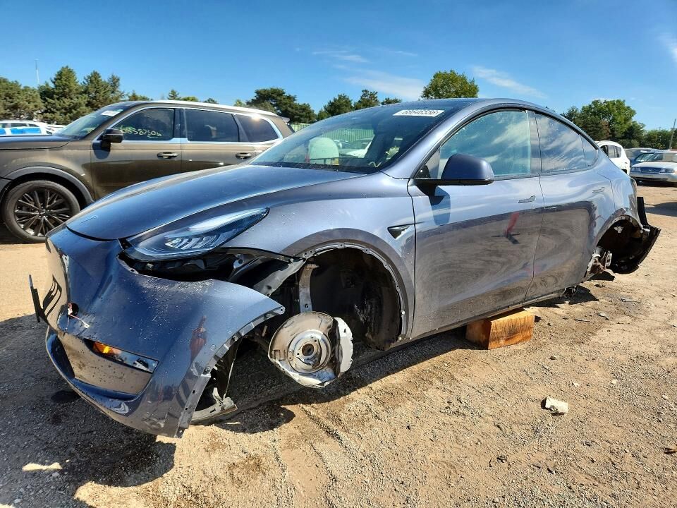 2020 TESLA Model Y