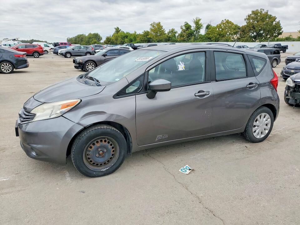 2016 NISSAN Versa