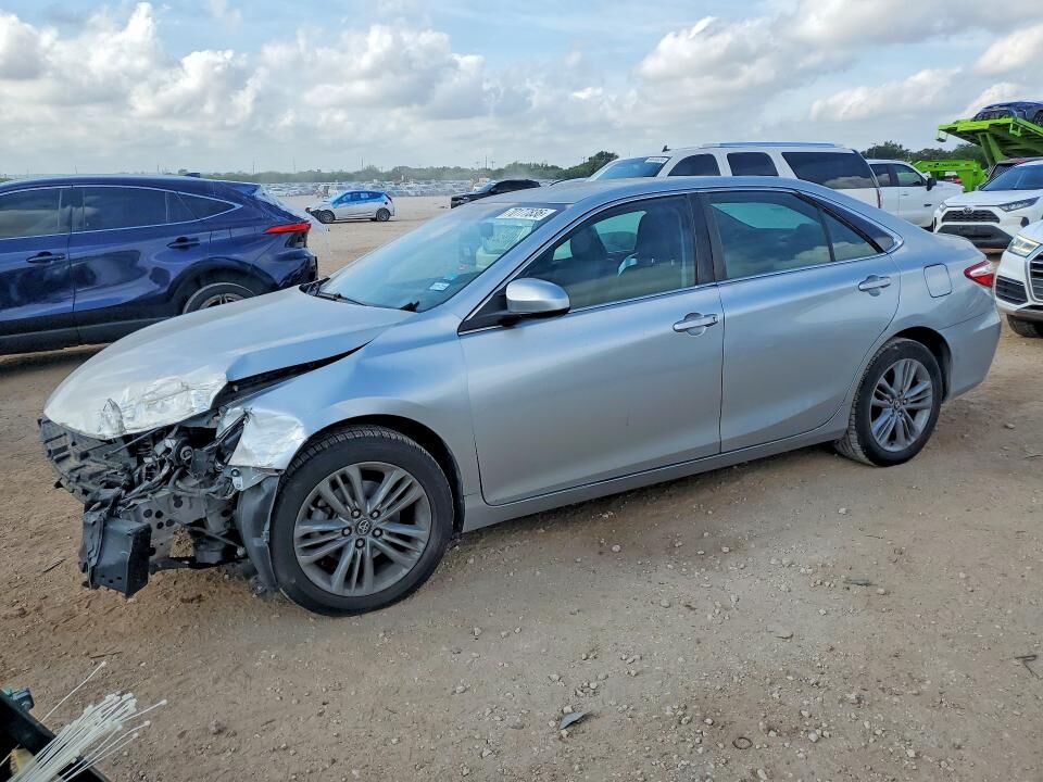 2016 TOYOTA Camry