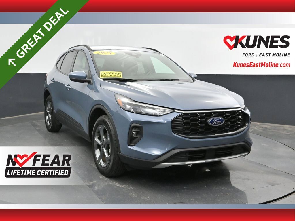 2025 FORD Escape