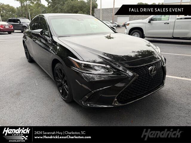 2024 LEXUS ES