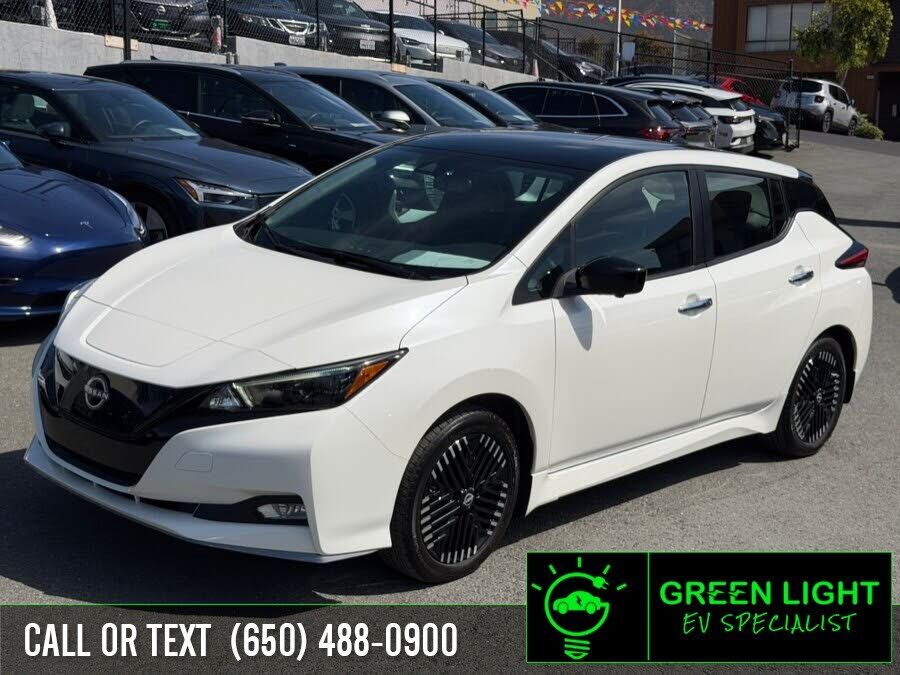 2024 NISSAN Leaf