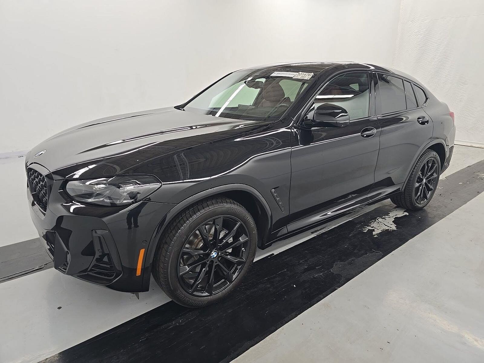 2025 BMW X4