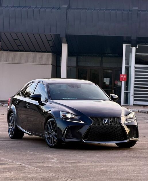 2017 LEXUS IS