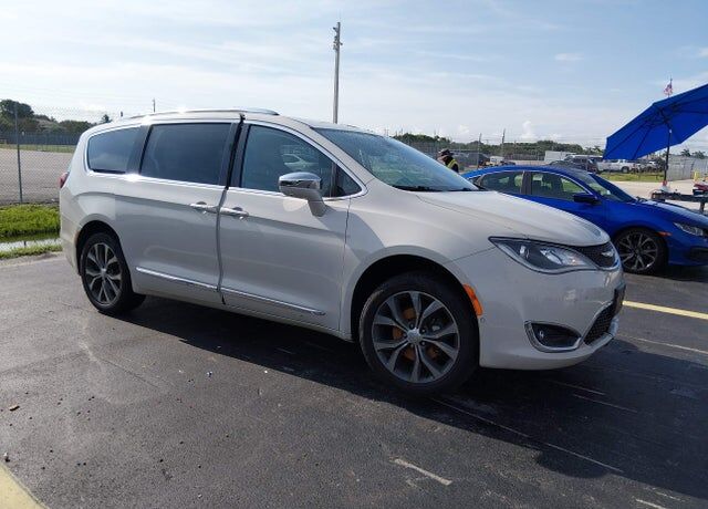 2017 CHRYSLER Pacifica