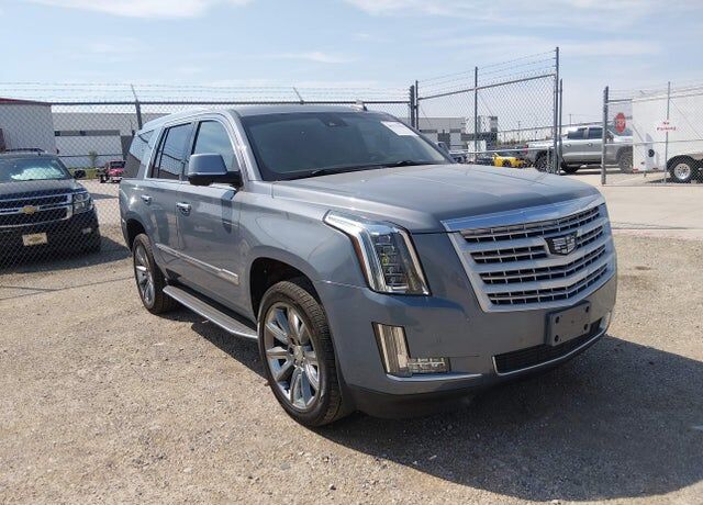 2016 CADILLAC Escalade