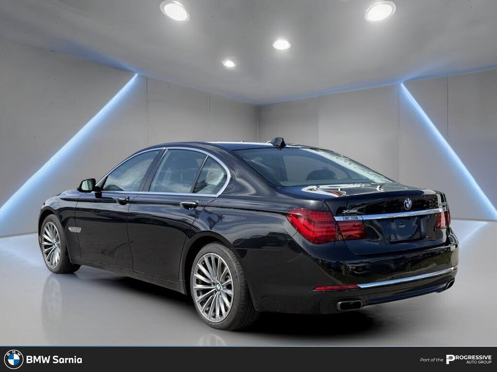2013 BMW 750i / ALPINA B7