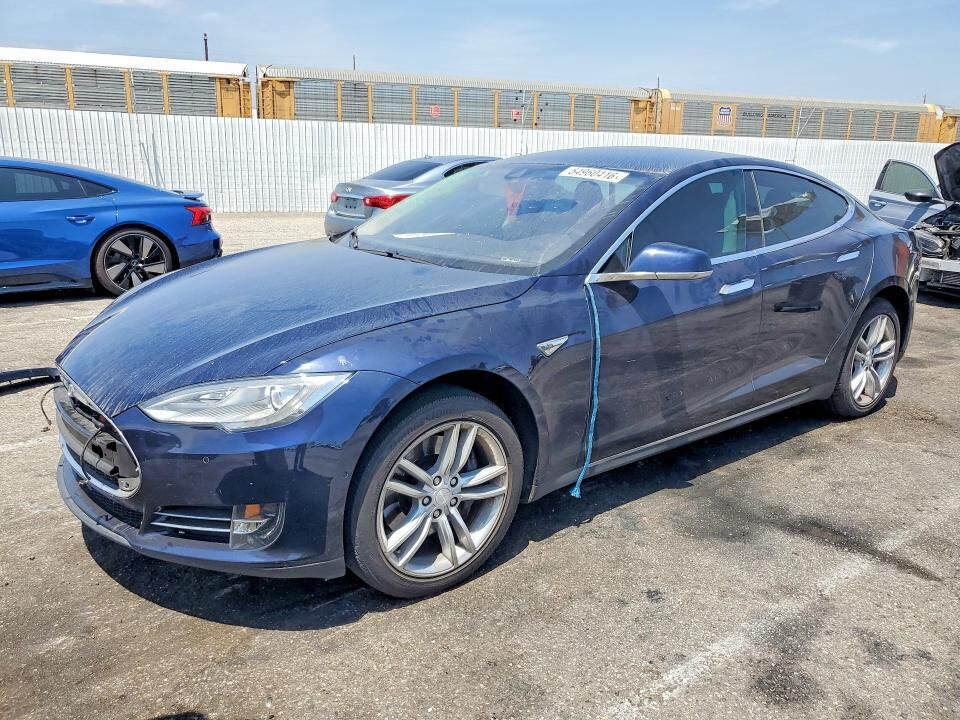 2015 TESLA Model S