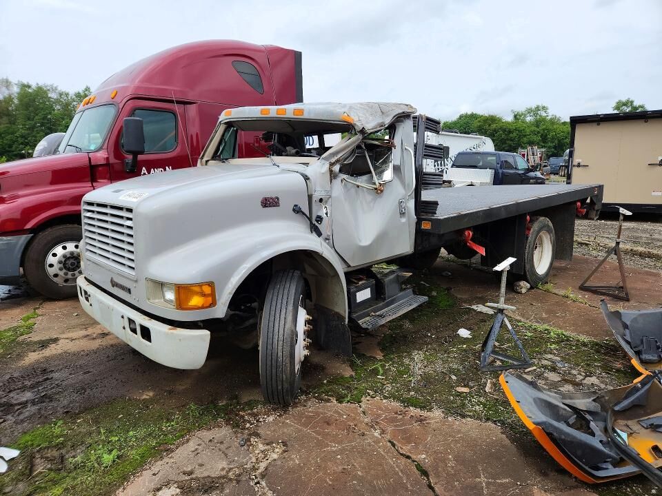 2001 INTERNATIONAL 4700