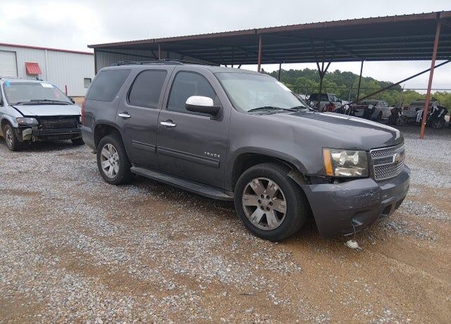 2011 CHEVROLET Tahoe
