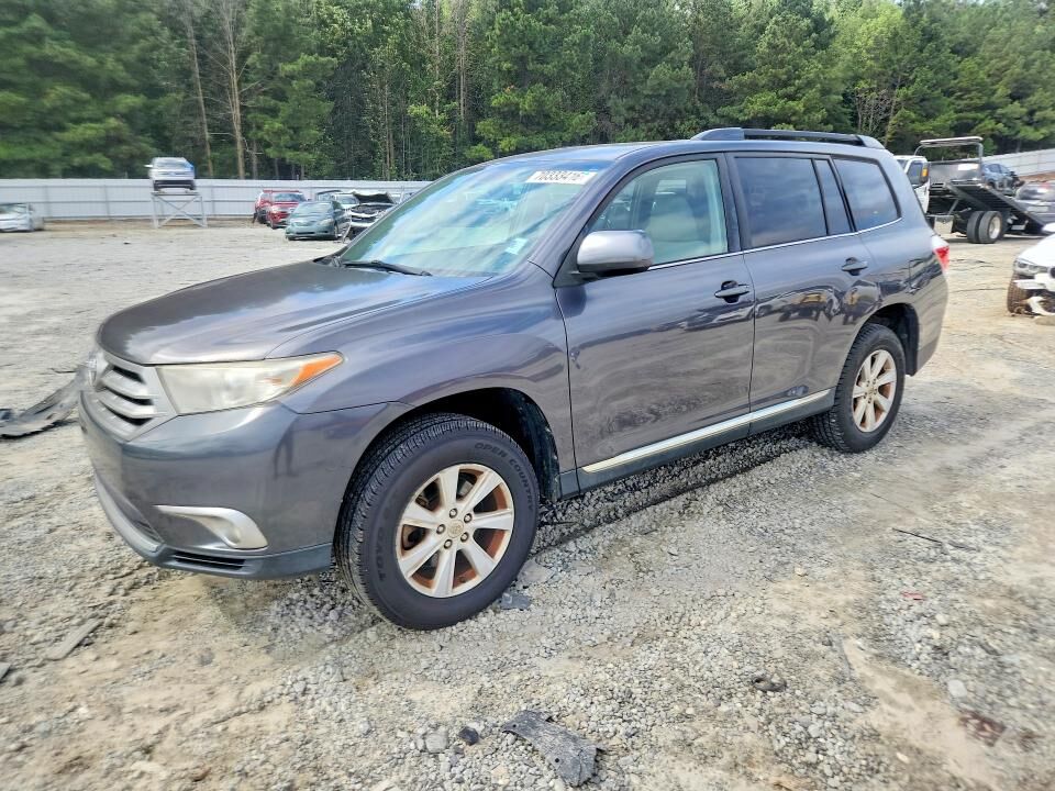 2013 TOYOTA Highlander