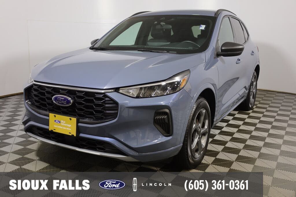 2024 FORD Escape
