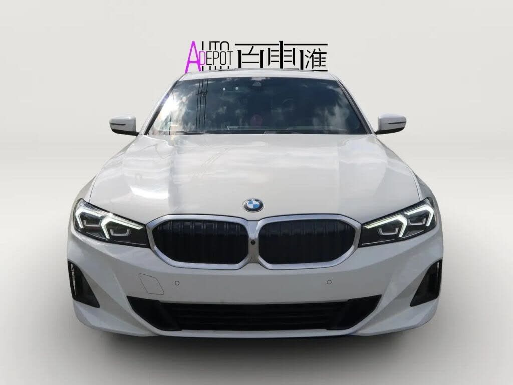 2023 BMW 330i