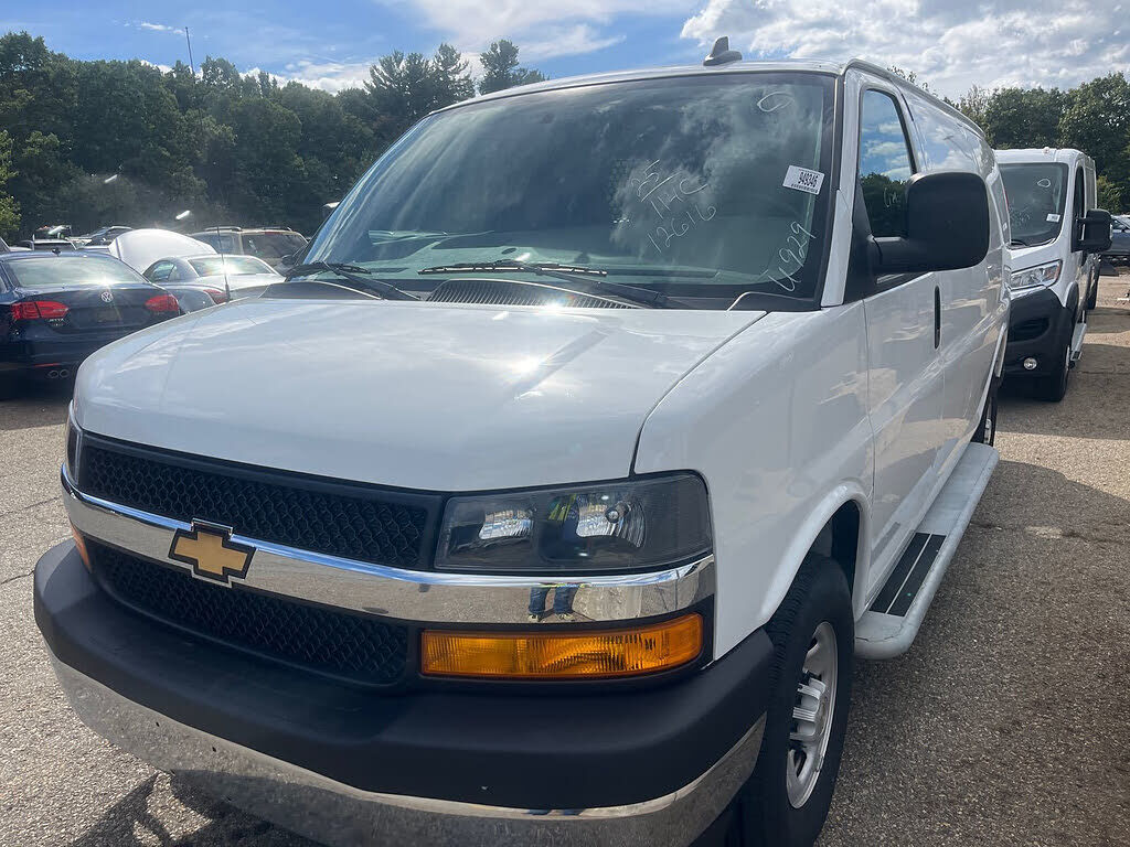 2025 CHEVROLET Express