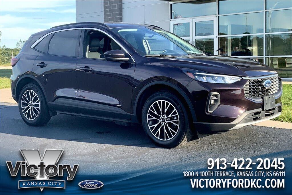 2023 FORD Escape