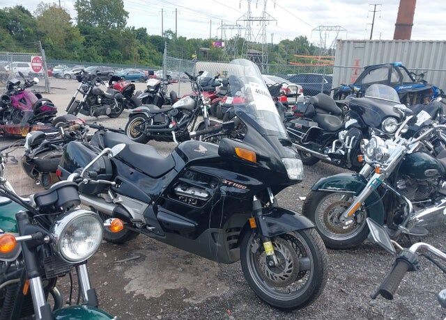 1999 HONDA ST1100