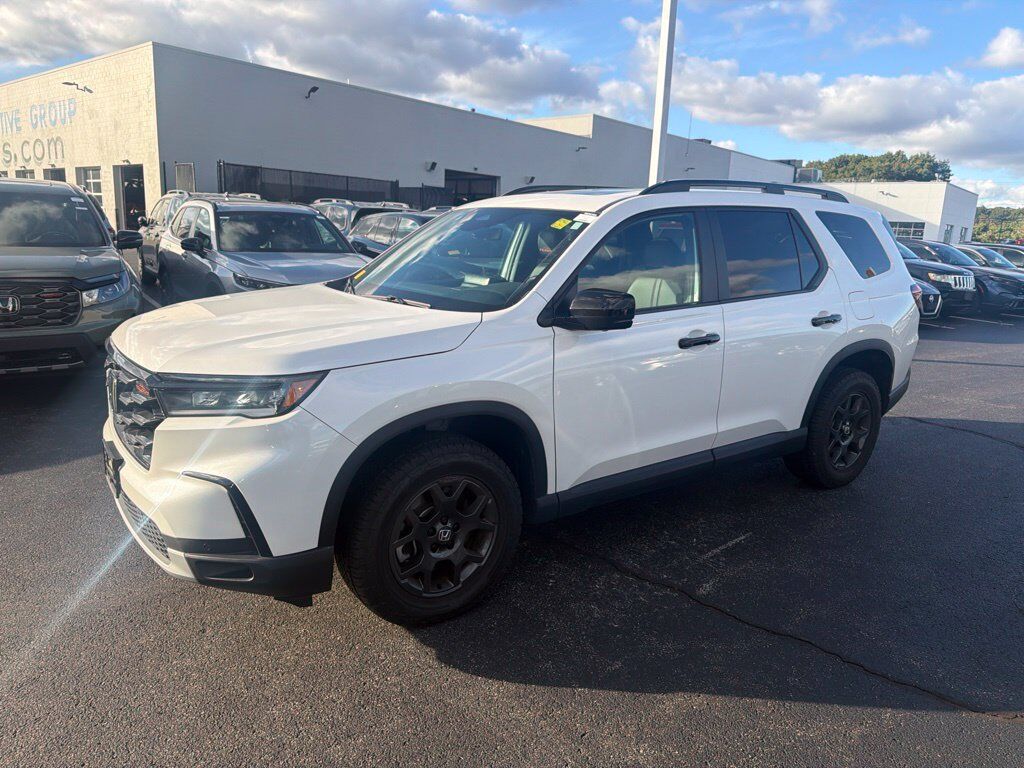 2025 HONDA Pilot