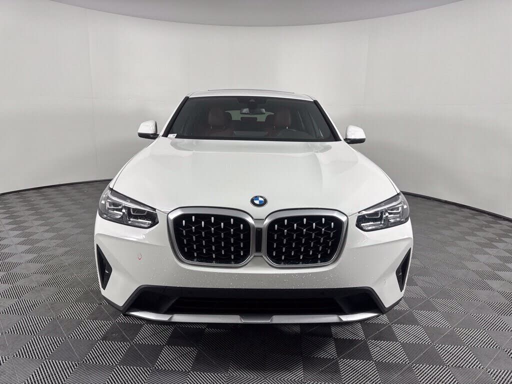 2023 BMW X4
