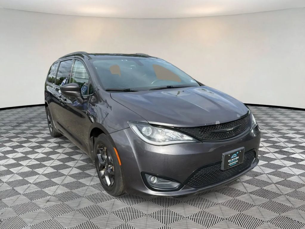 2019 CHRYSLER Pacifica