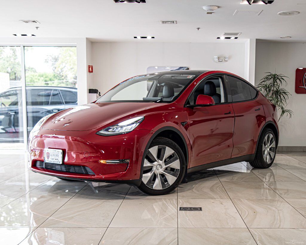 2021 TESLA Model Y