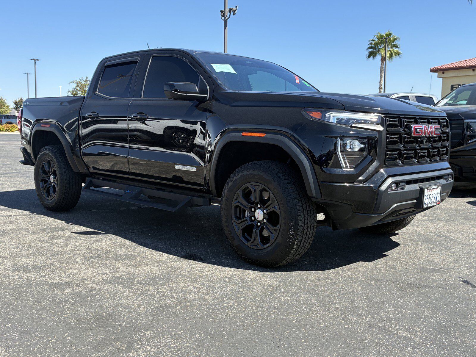 2023 GMC Canyon
