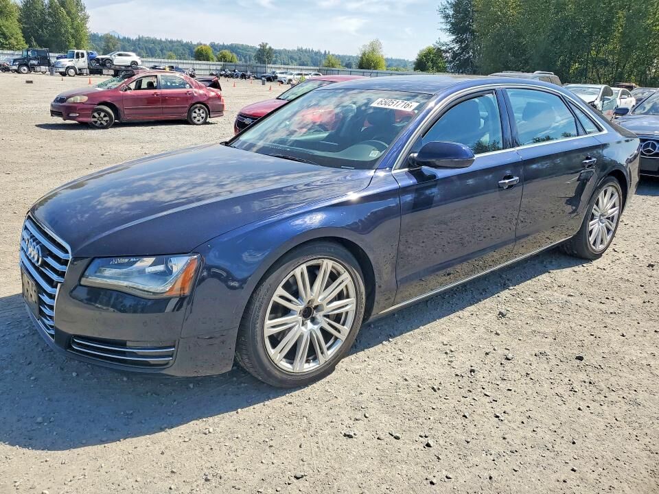 2011 AUDI A8