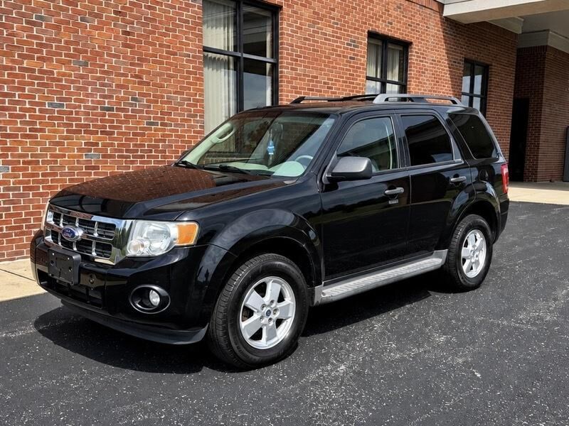 2011 FORD Escape