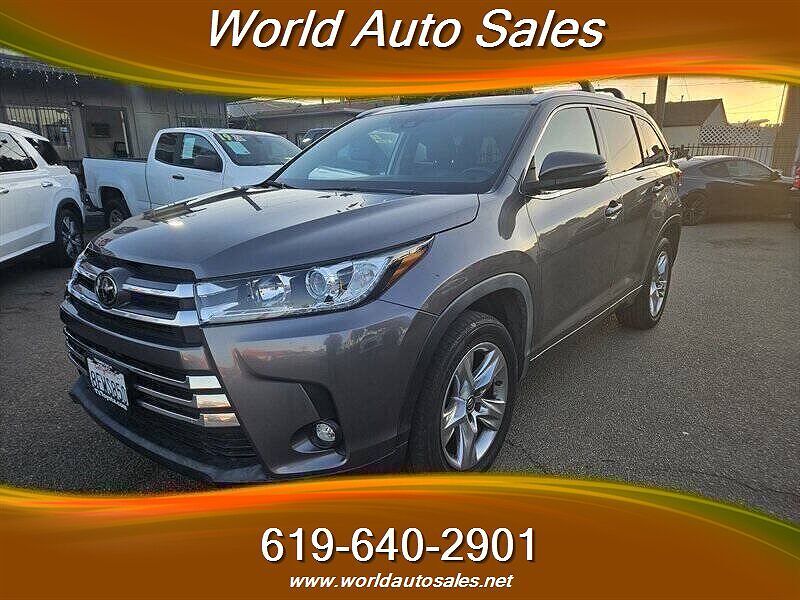 2019 TOYOTA Highlander