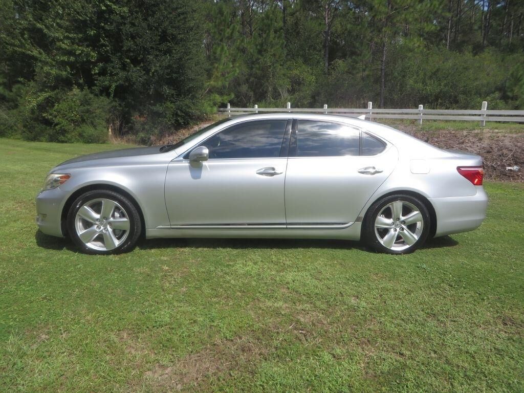 2010 LEXUS LS
