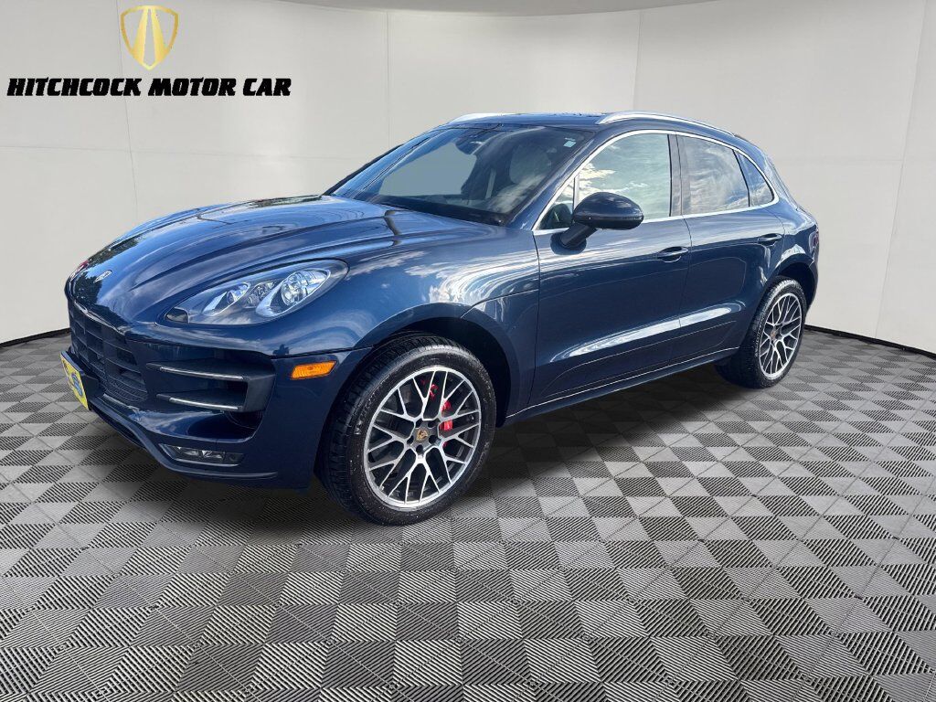 2016 PORSCHE Macan