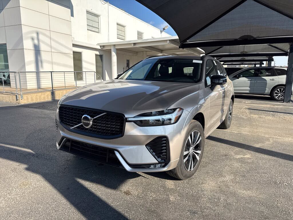2025 VOLVO XC60