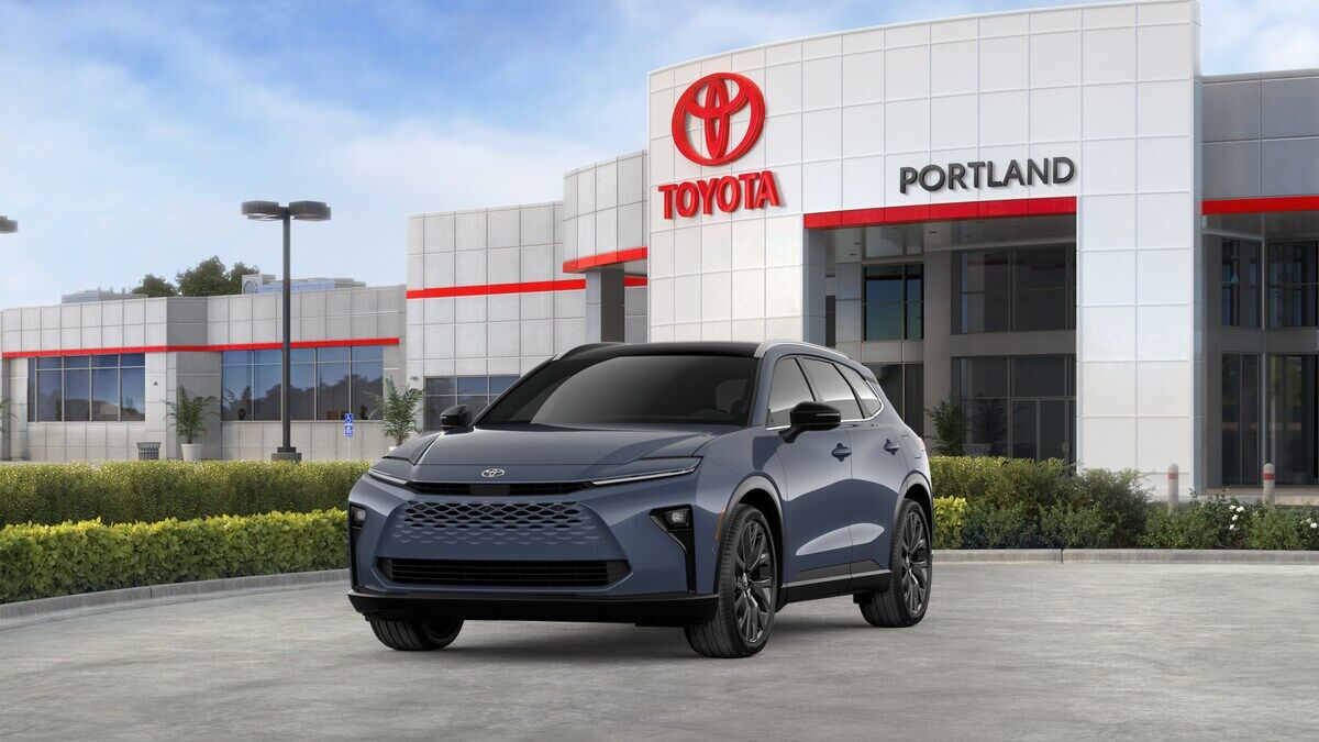 2026 TOYOTA Crown Signia
