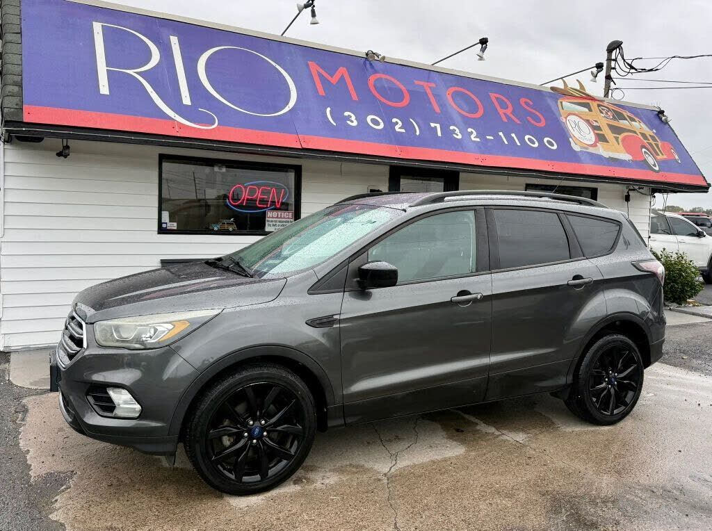 2017 FORD Escape