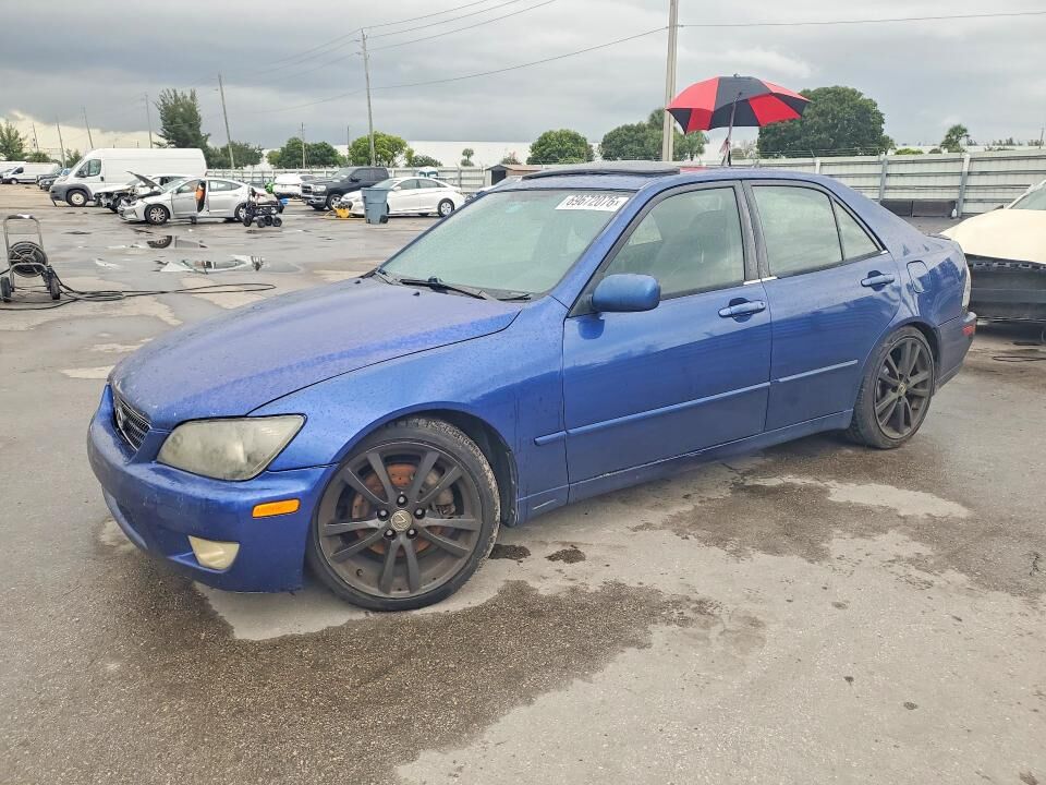 2002 LEXUS IS