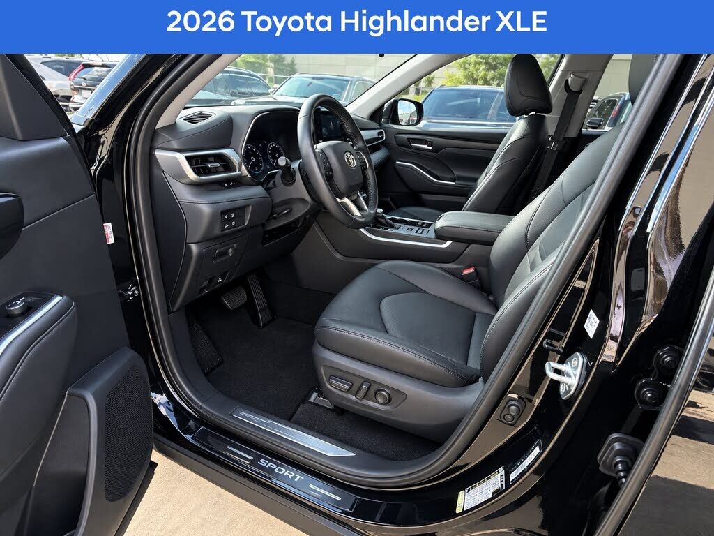 2026 TOYOTA Highlander