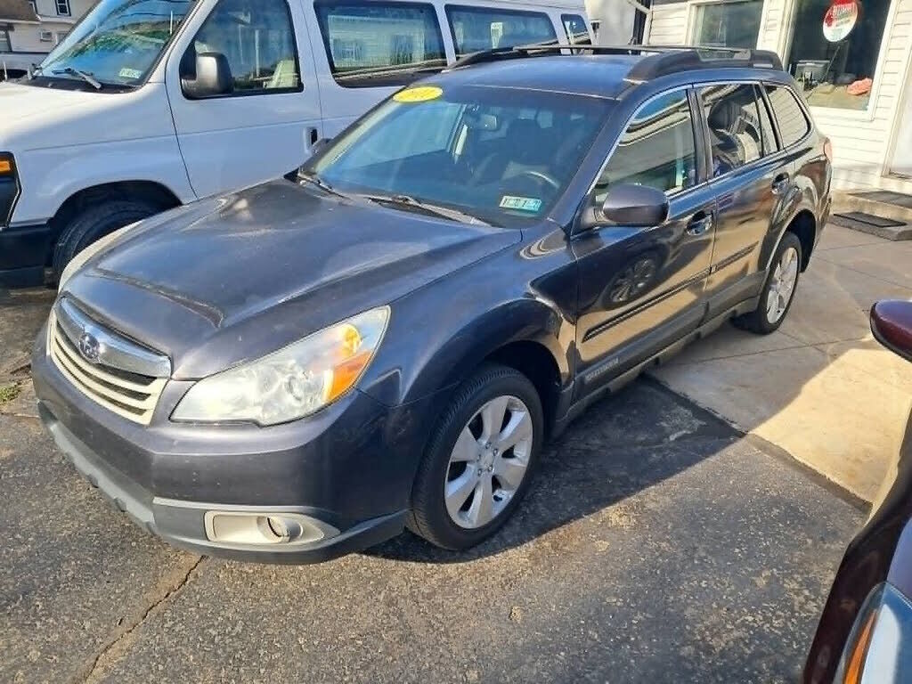 2011 SUBARU Outback