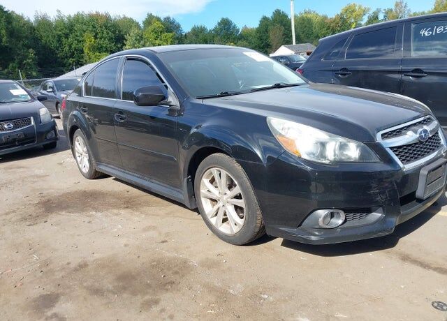 2013 SUBARU Legacy