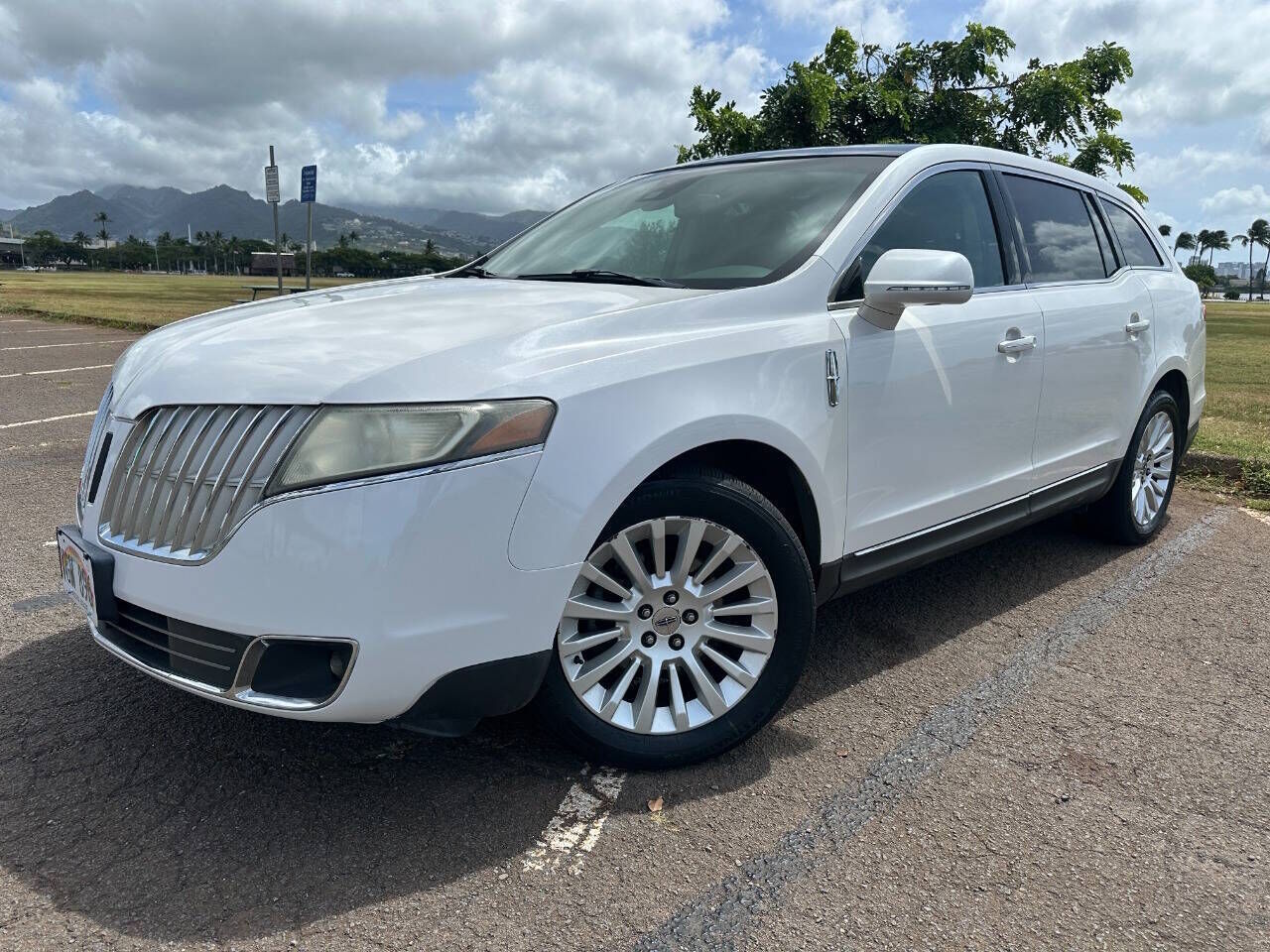 2010 LINCOLN MKT
