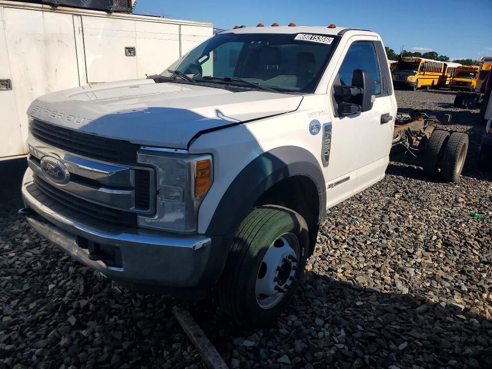 2017 FORD F-550