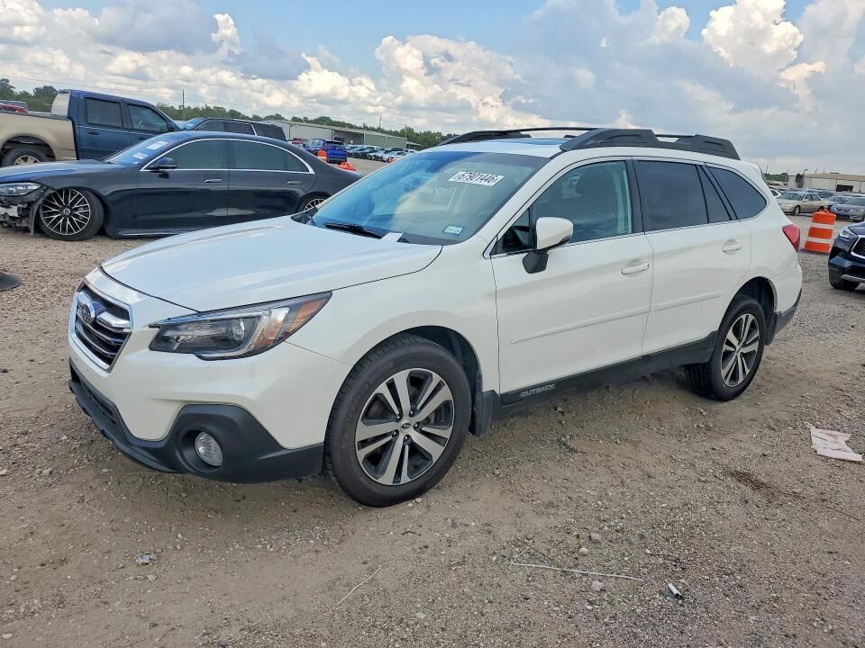 2018 SUBARU Outback