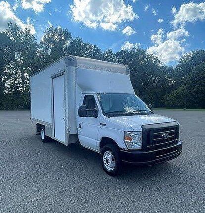 2019 FORD E-350