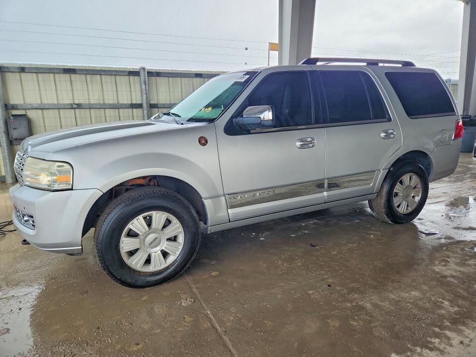 2013 LINCOLN Navigator