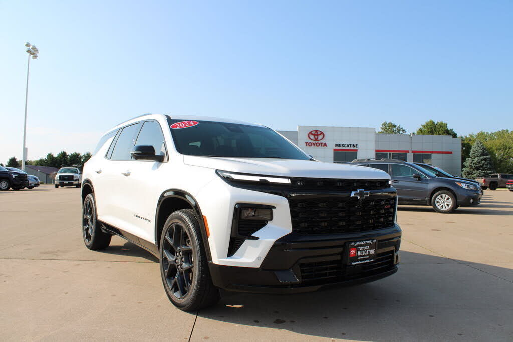 2024 CHEVROLET Traverse