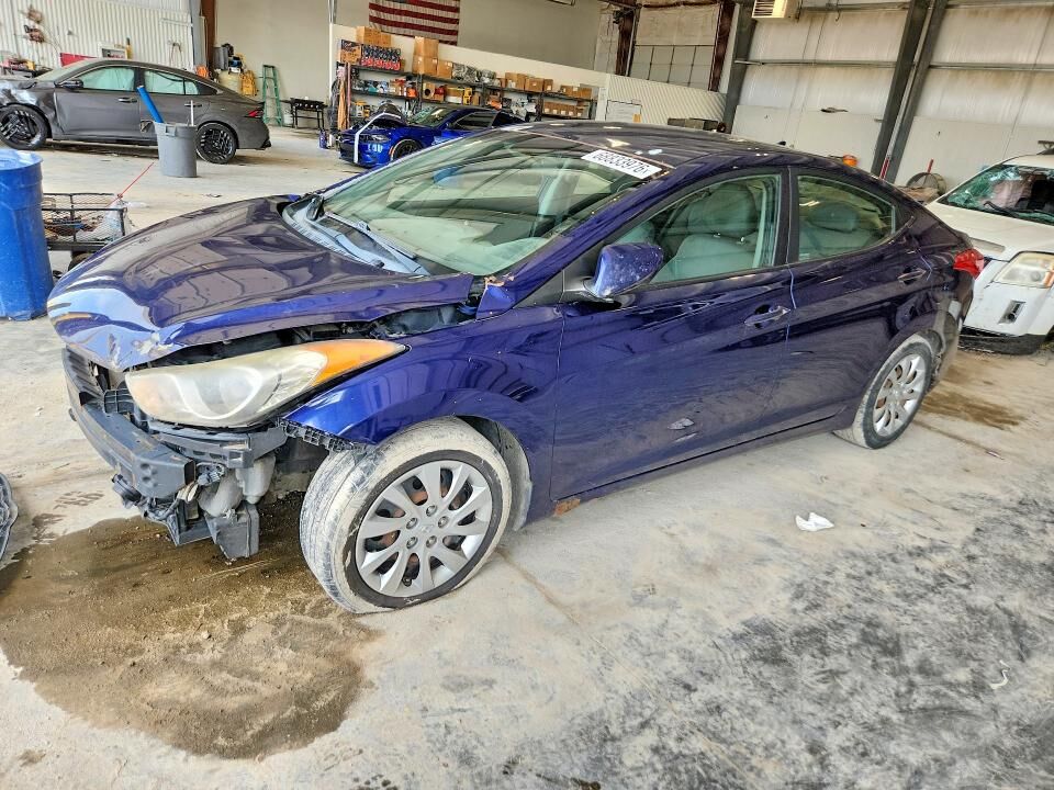 2012 HYUNDAI Elantra
