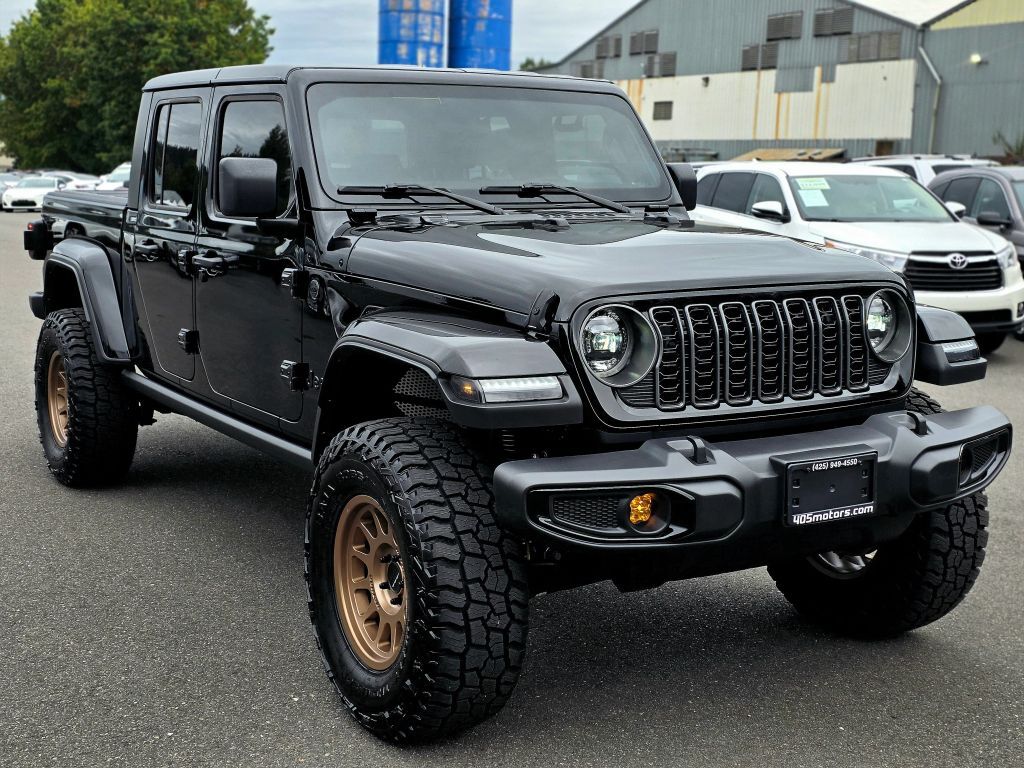 2025 JEEP Gladiator