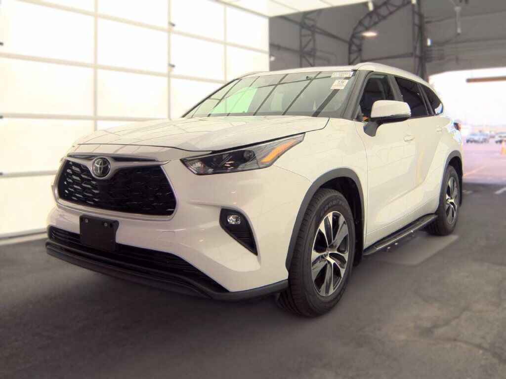 2023 TOYOTA Highlander