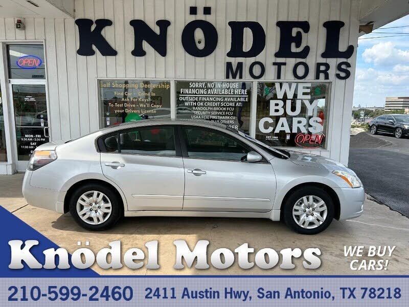 2012 NISSAN Altima
