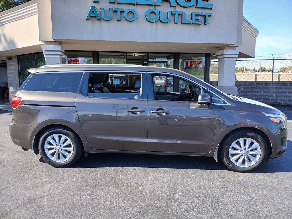 2017 KIA Sedona