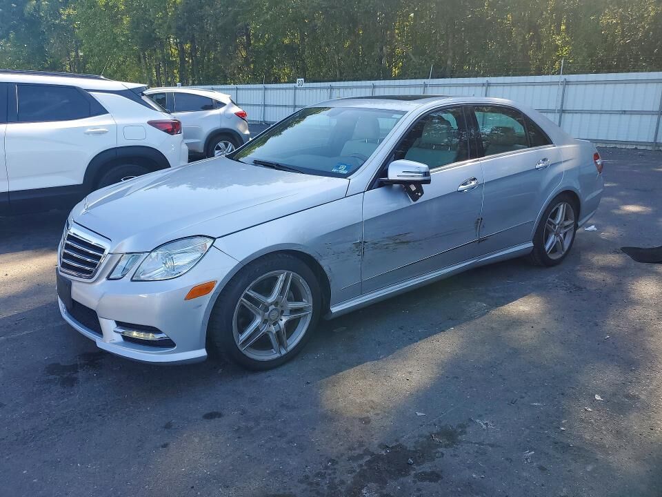 2013 MERCEDES-BENZ E-Class